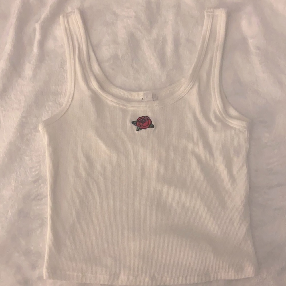 Crop top with rose